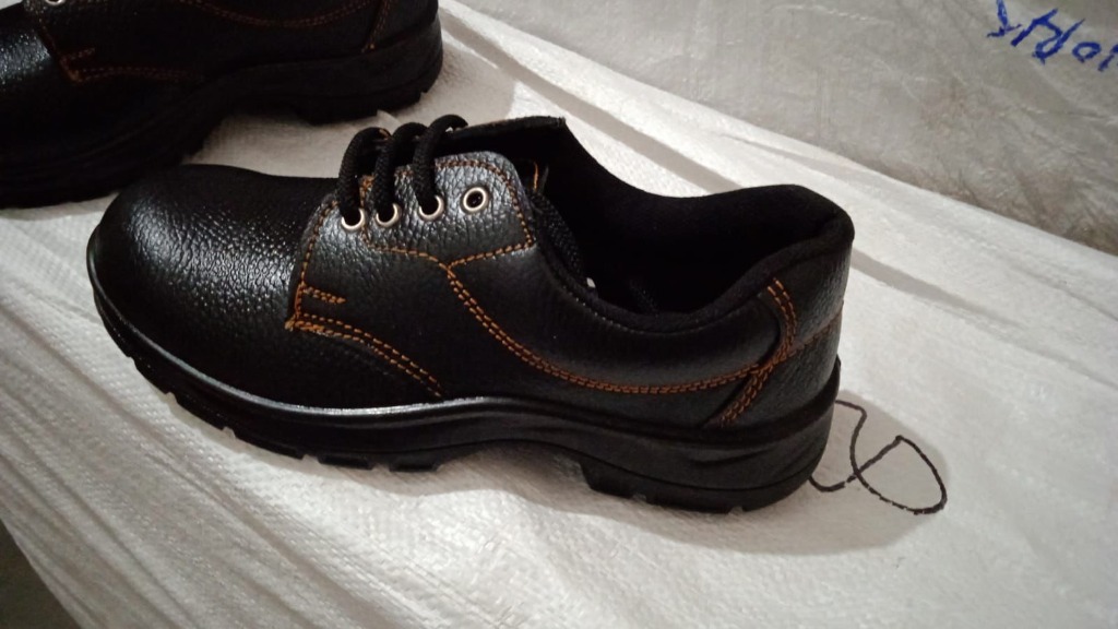 Derby Style Safety Shoes